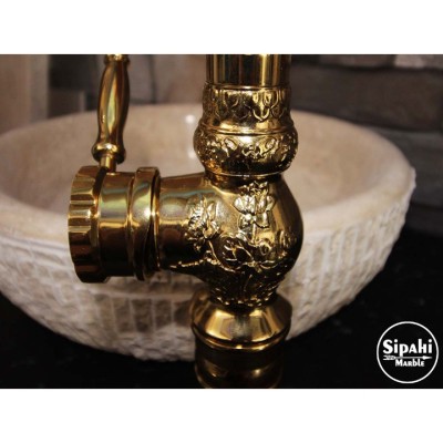 Altın İşlemeli Çanak Lavabo Bataryası Altın İşlemeli Çanak Lavabo Bataryası