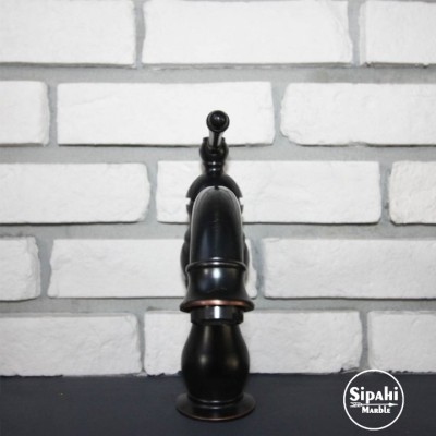 Siyah Kısa Lavabo Bataryası Siyah Kısa Lavabo Bataryası