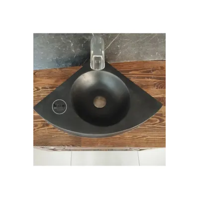Bazalt Batarya Çıkışlı Üçgen Lavabo Bazalt Batarya Çıkışlı Üçgen Lavabo